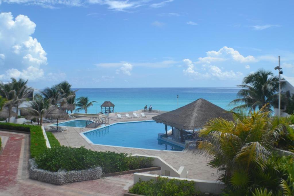 Private Room. Brisas. Zona Hotelera. Cancun Cancún Exterior foto